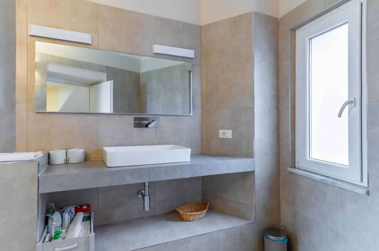 Comfy & Roomy Apt - View On The Ligurian Hills! Vezzano Ligure Ngoại thất bức ảnh