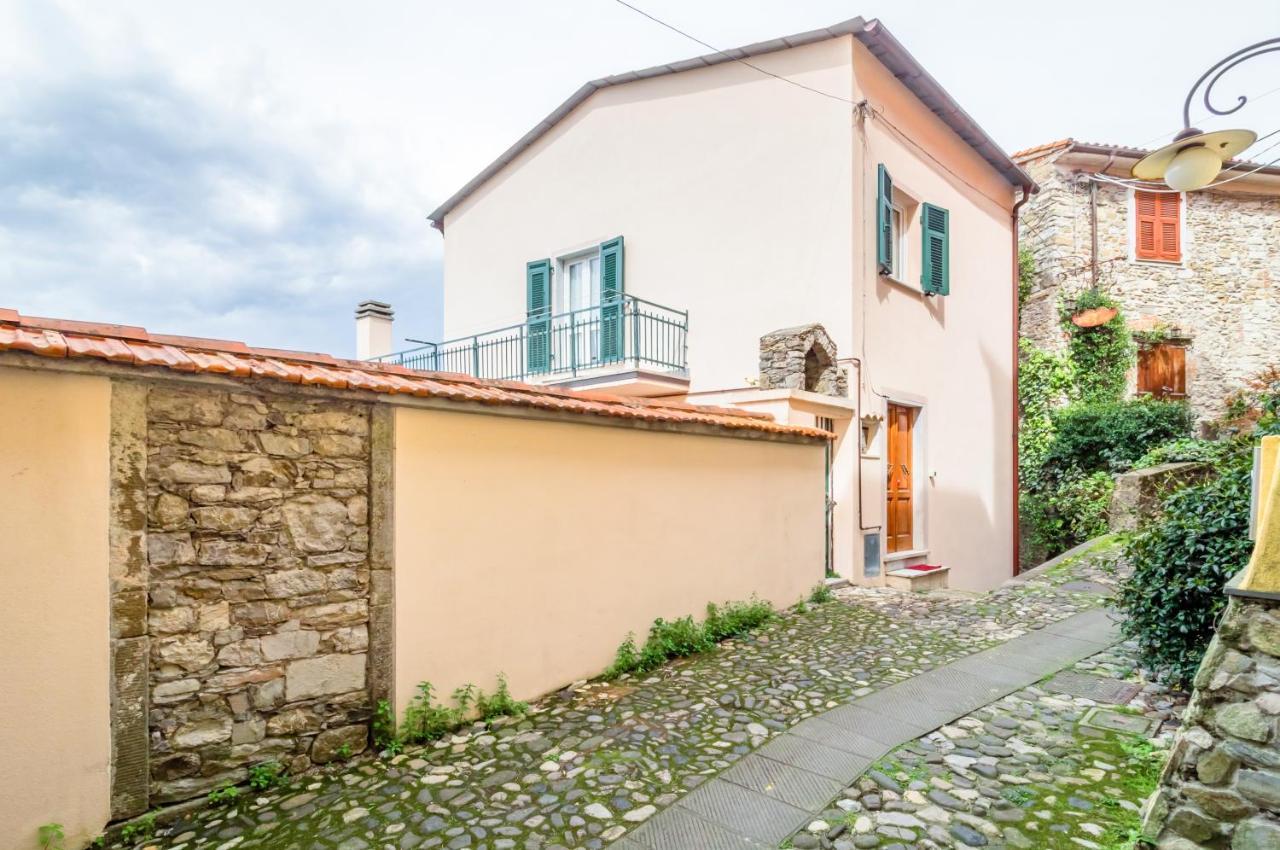 Comfy & Roomy Apt - View On The Ligurian Hills! Vezzano Ligure Ngoại thất bức ảnh